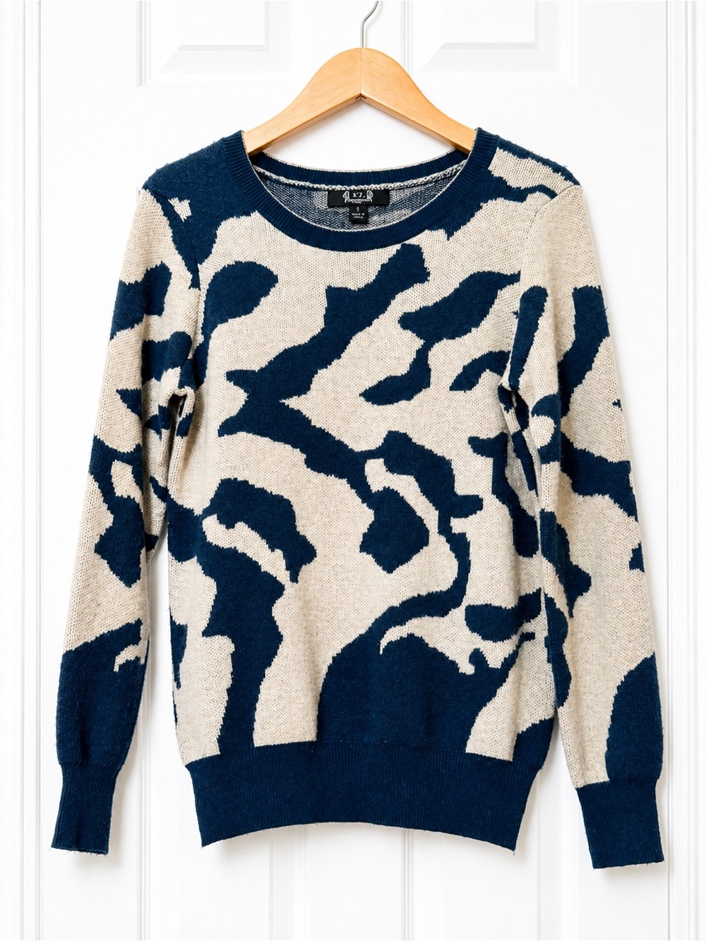 AZI Blue Beige Abstract Sweater Small Soft Cozy Knit Pullover Boutique